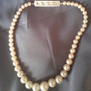 Vintage Faux Pearl Necklace